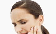 Co pomáhá na bolest zubů